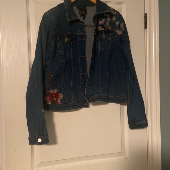 Jean Jacket - Picture 2 of 2